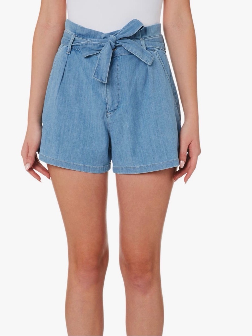 Outland Denim
Goldie High Paperbag Waist
Denim Shorts - size 25